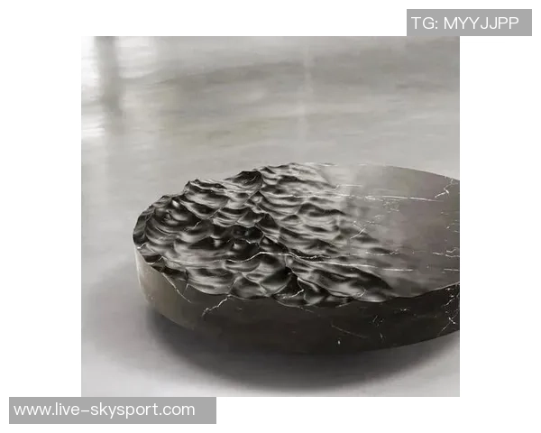 加莱诺的艺术之旅探索与创新的交汇点与灵感源泉 加莱诺的艺术之旅探索与创新的交汇点与灵感源泉