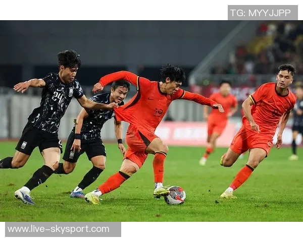 国足12强赛对决乌兹别克全力争胜展现实力与信心